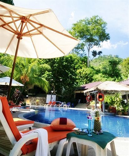The Hill Resort Patong Esterno foto
